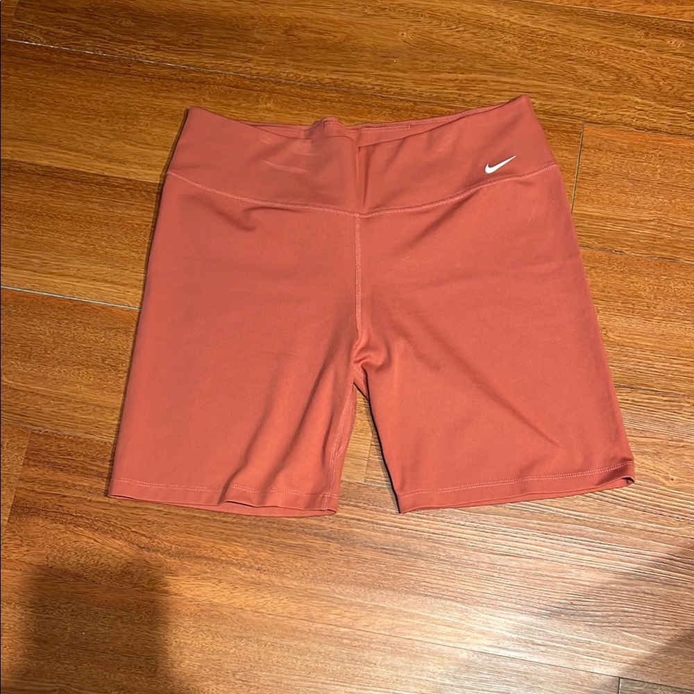 Nike Coral Athletic Shorts for Performance